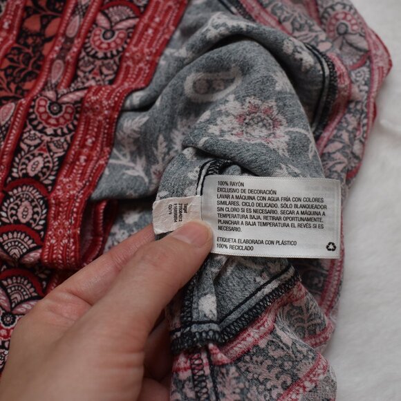 Knox Rose Black and Red Floral Blouse - Picture 12 of 16